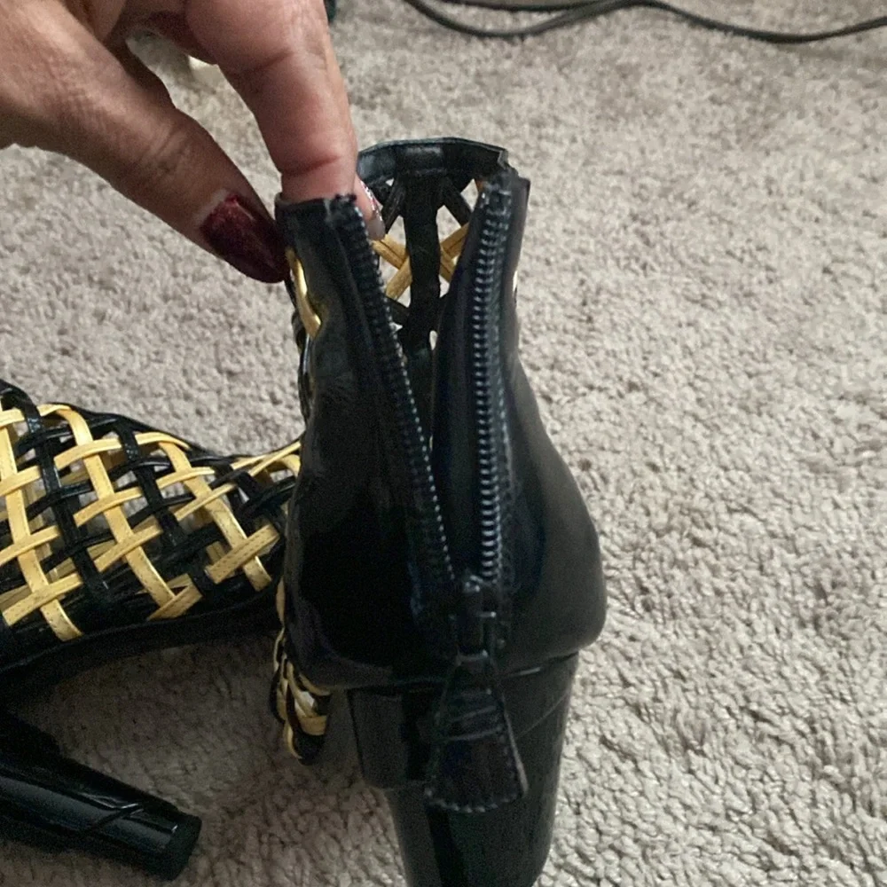 Authentic Chanel woven Cage open toe Bootie’s size 38.5 (8US) - Picture 16 of 17